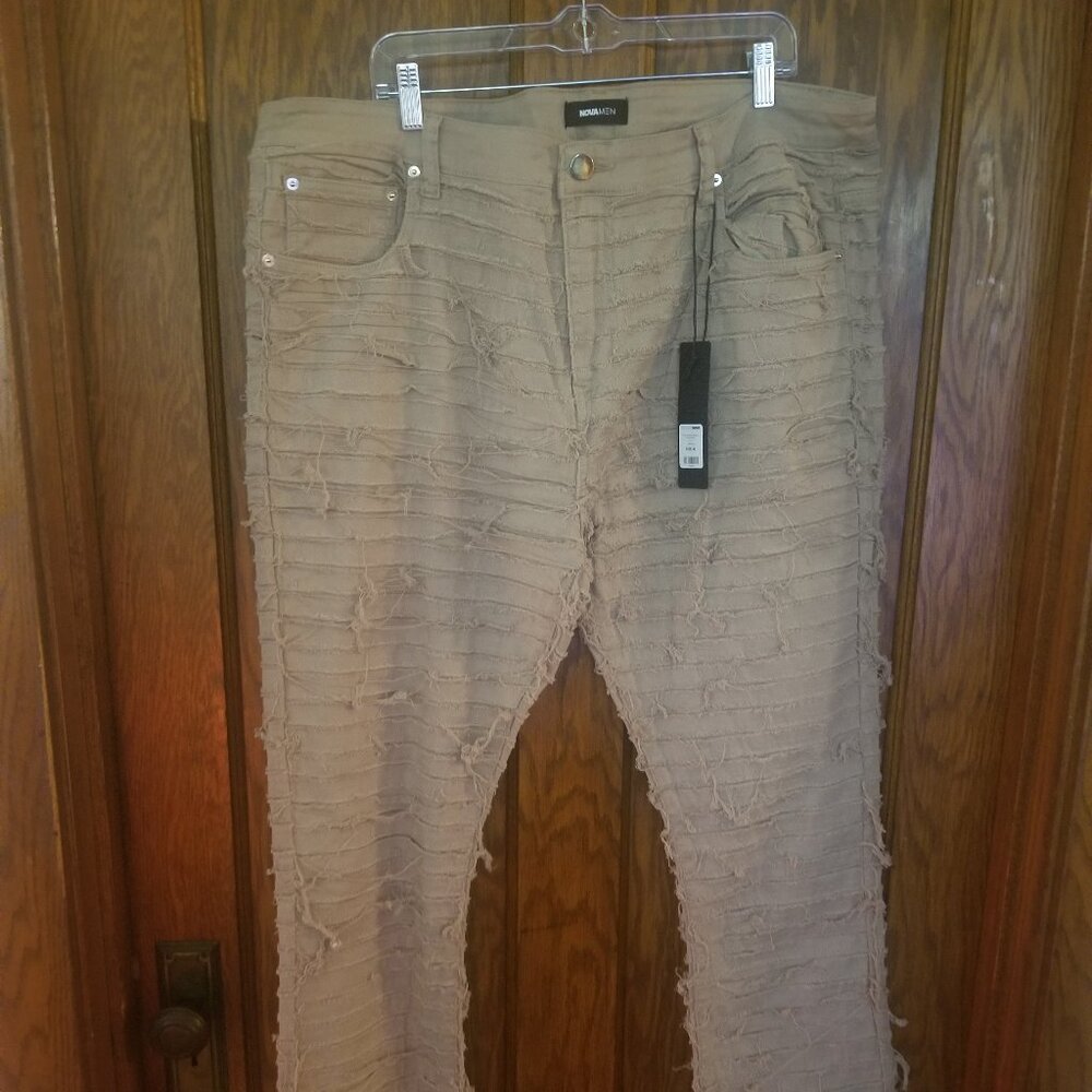 Nova Tan graphic jean